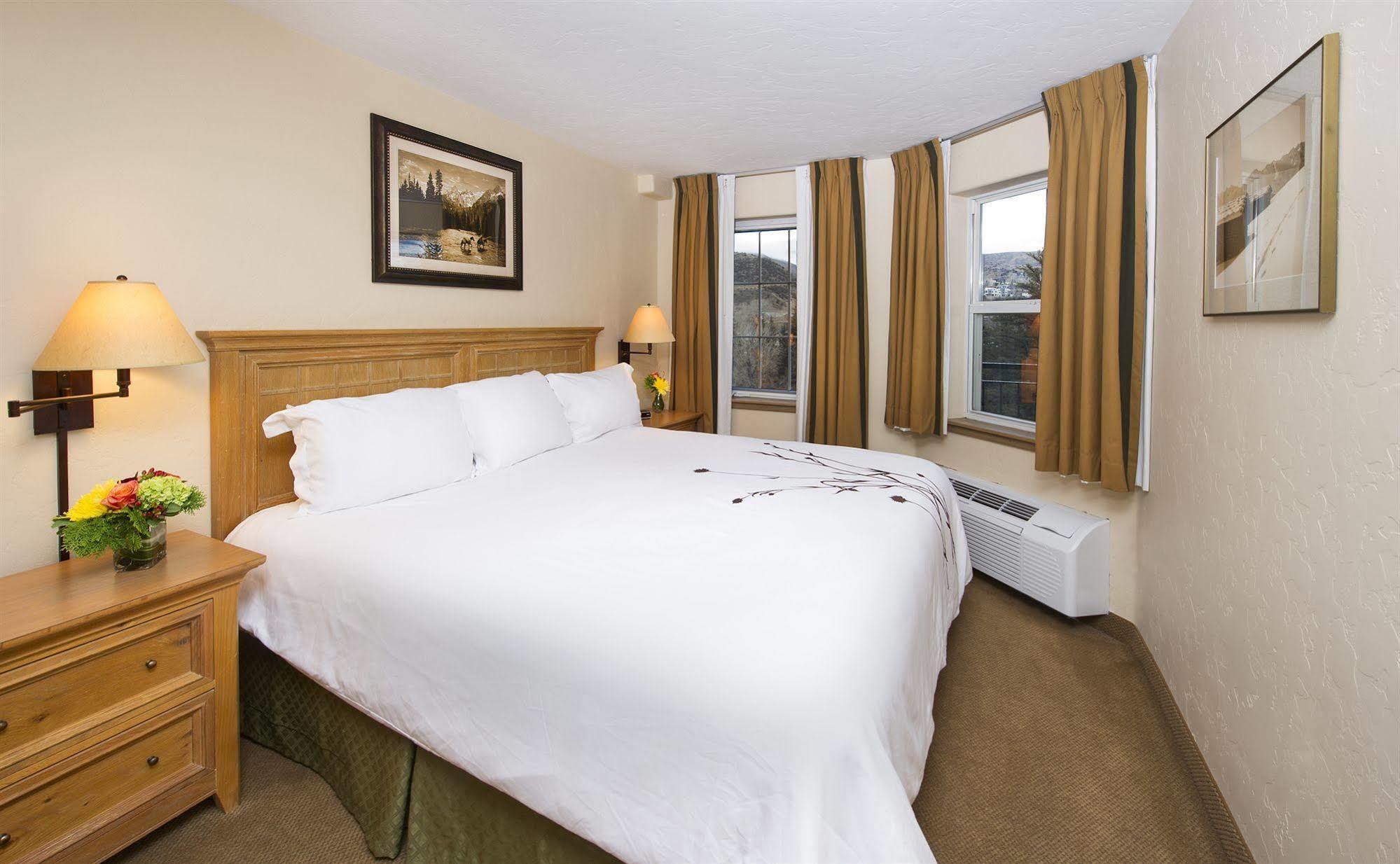 The Inn At Riverwalk Edwards Exteriér fotografie
